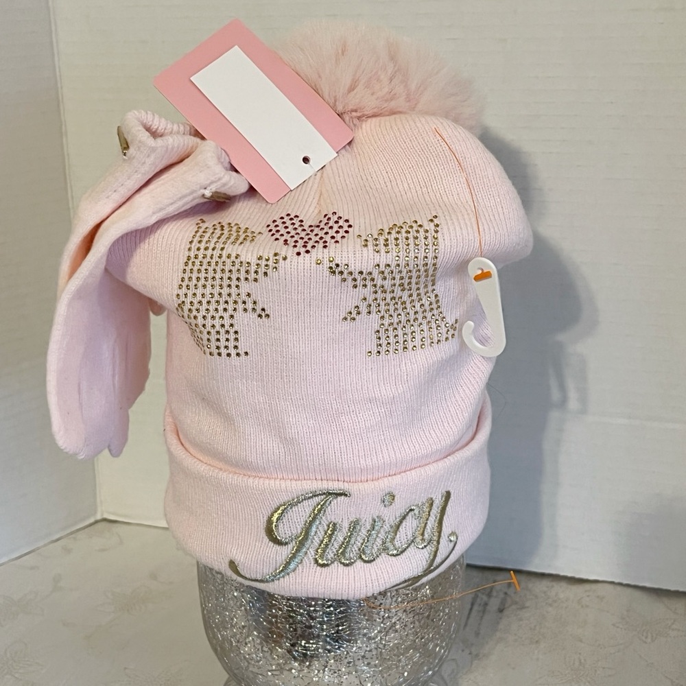NWT Juicy Couture Light Pink Kids Hat and Gloves set with Pom Pom